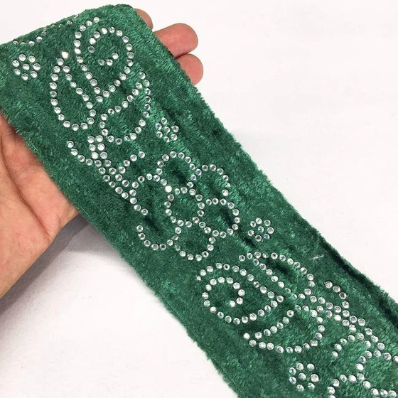 velvet-designer-lace-2.webp