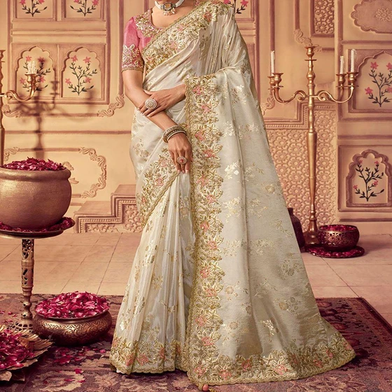 cream-georgette-saree-2.webp