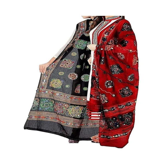 dewdrop-foil-work-dupatta-2.webp