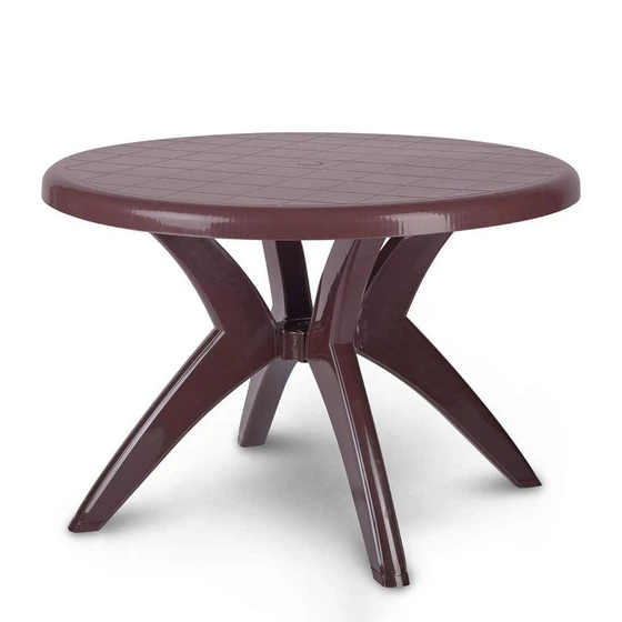 round-restaurant-table-1.webp