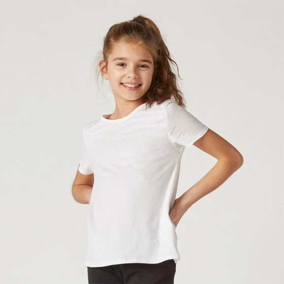 girl-white-t-shirt-2.webp