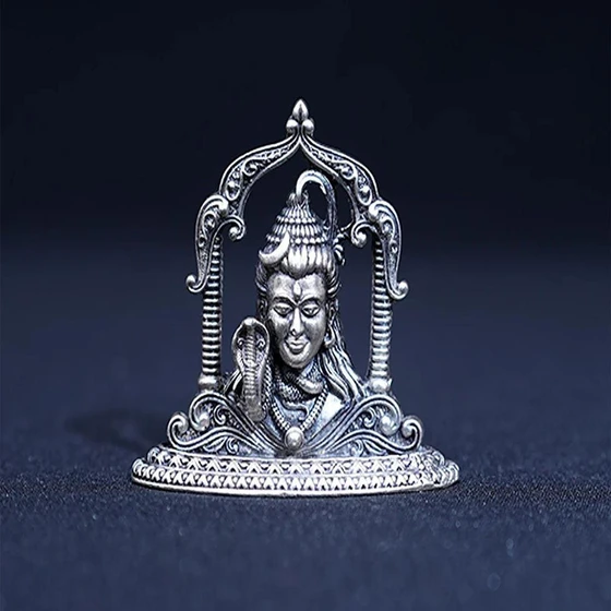 traditional-silver-idol-2.webp