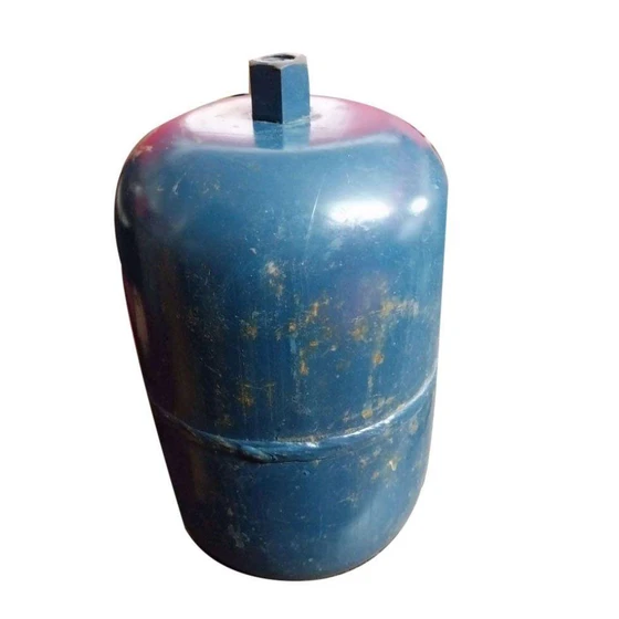 empty-gas-cylinder-2.webp