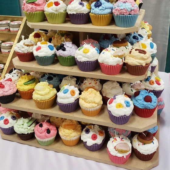 cup-cake-candles-2.webp