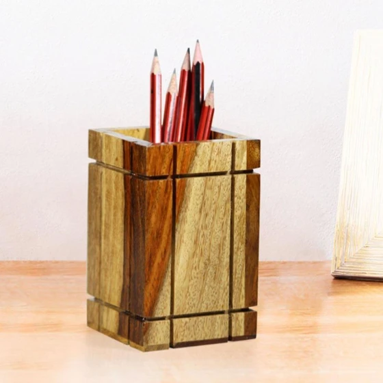 wooden-holder-pen-2.webp