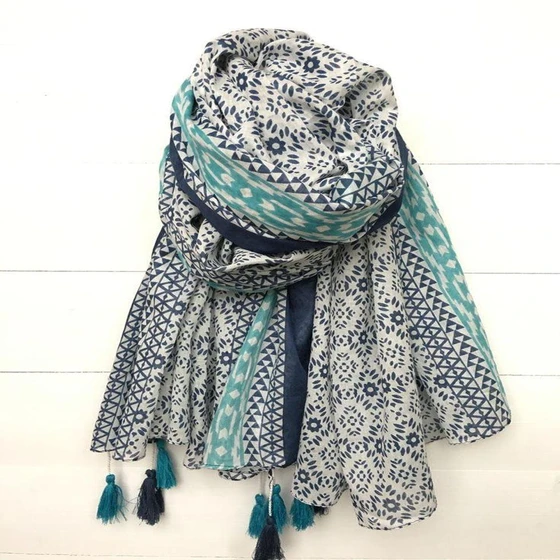 printed-cotton-scarves-2.webp