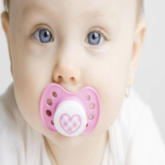 dinky-baby-soother-2.webp