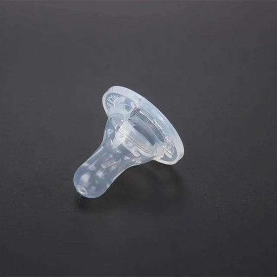 plain-baby-silicone-nipple-2.webp