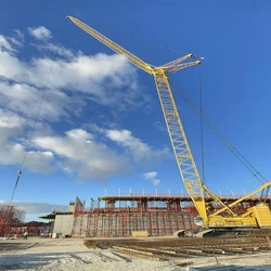 Lattice boom crawlers