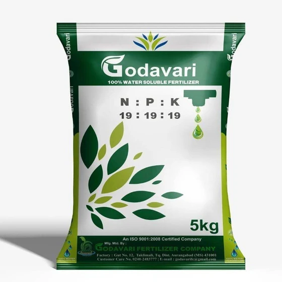 water-soluble-fertilizer-2.webp