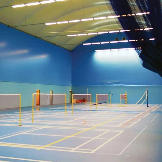 court-badminton-construction-2.webp