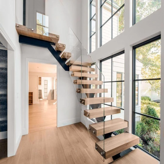 glass-stair-railings-2.webp