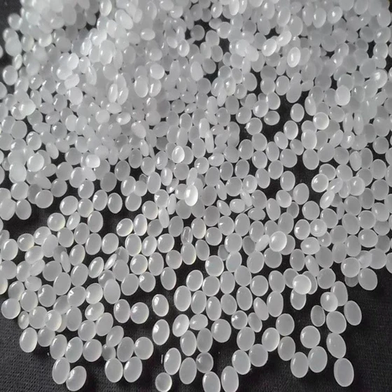 polyethylene-lldpe-granules-2.webp
