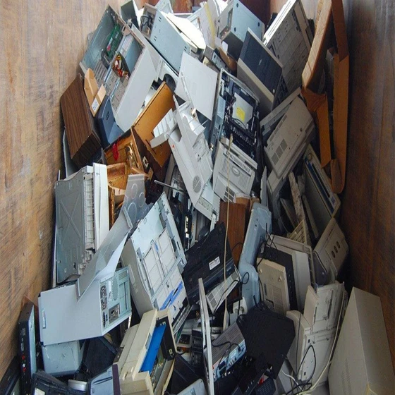 plastic-computer-scrap-1.webp