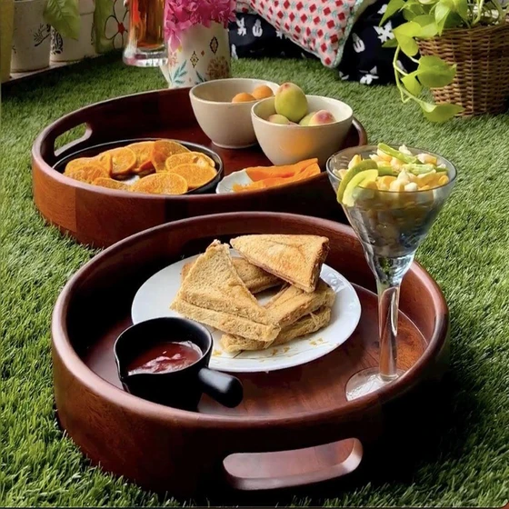 round-food-tray-2.webp