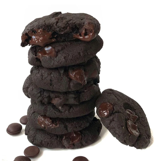 eggless-chocolate-cookies-2.webp