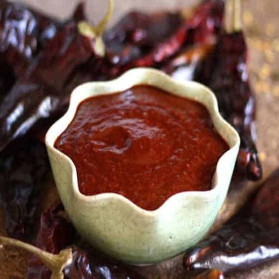 chilli-red-sauce-2.webp