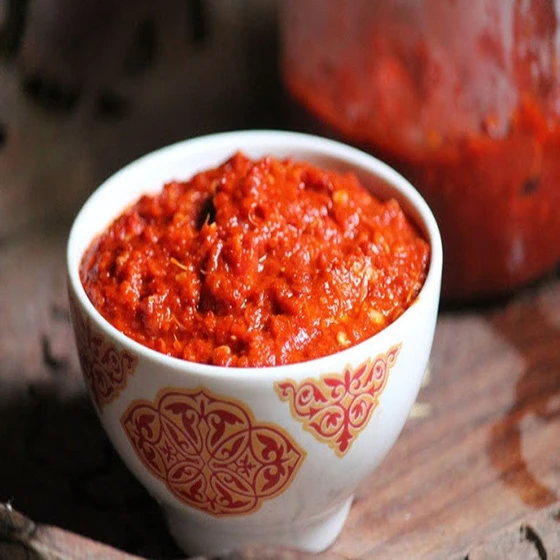 red-chilli-sauce-paste-1.webp