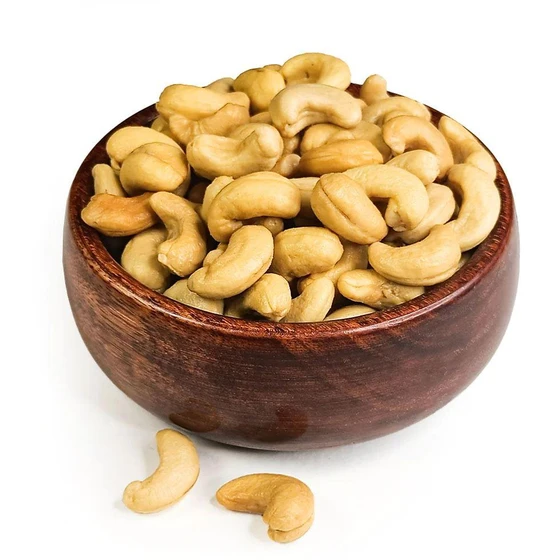 cashew-salted-nuts-2.webp