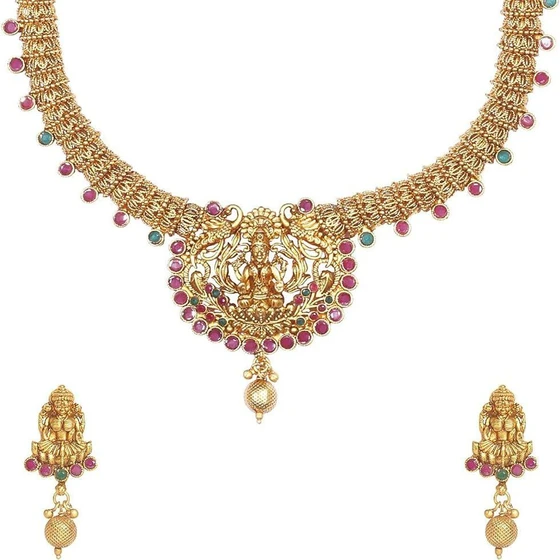 ladies-fashion-jewellery-2.webp