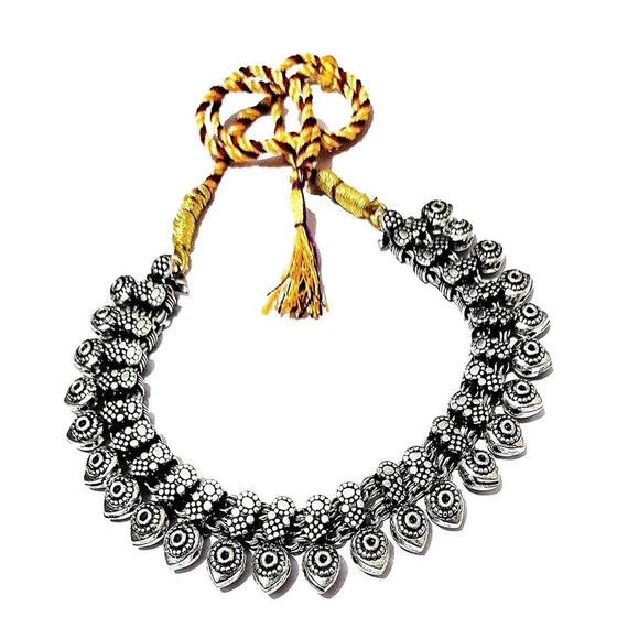 ladies-fashion-jewelry-2.webp