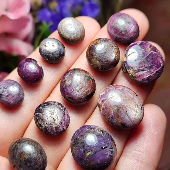polished-ruby-gemstone-2.webp