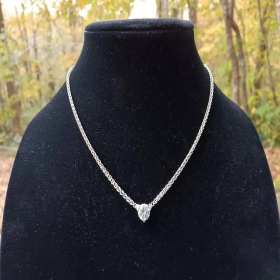 ladies-silver-pendant-2.webp