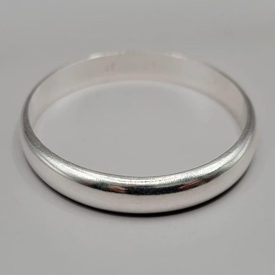 silver-round-kada-1.webp