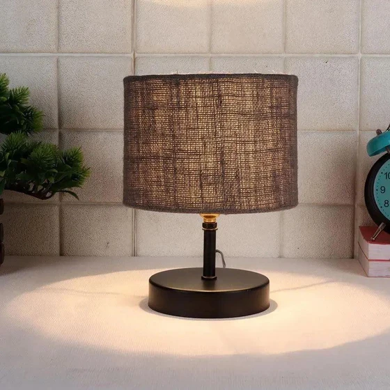 iron-lamp-table-1.webp