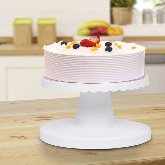 durable-cake-stands-2.webp