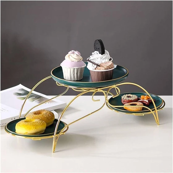 cake-manual-stand-2.webp