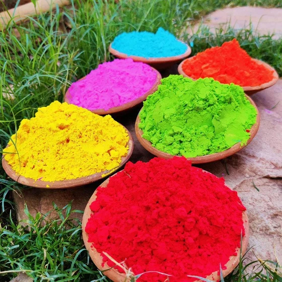 gulal-color-powder-2.webp