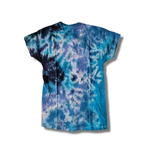 ladies-tie-dye-shirts-2.webp