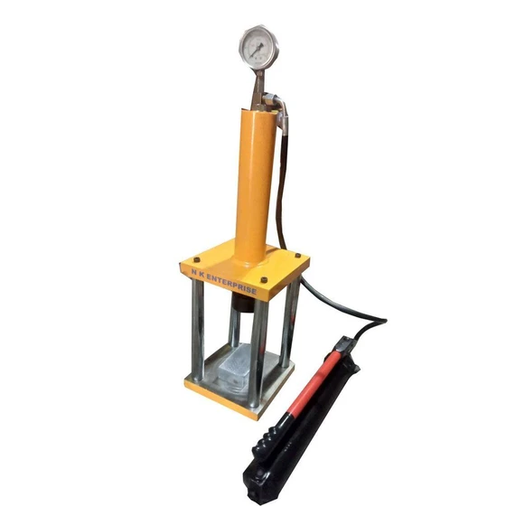 hydraulic-stamping-press-2.webp