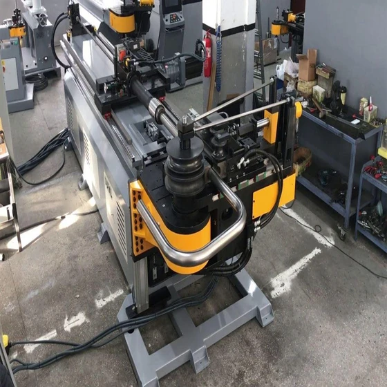 bending-tube-machine-2.webp