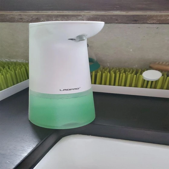 soap-foam-dispenser-2.webp