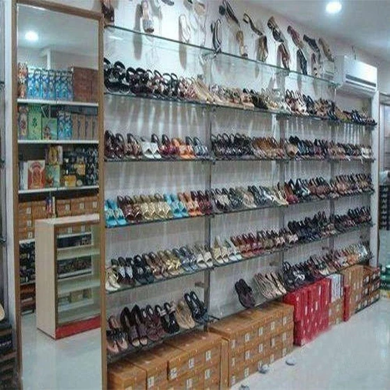 shoe-glass-wall-2.webp