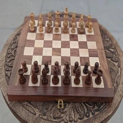 Non Magnetic Chess Box