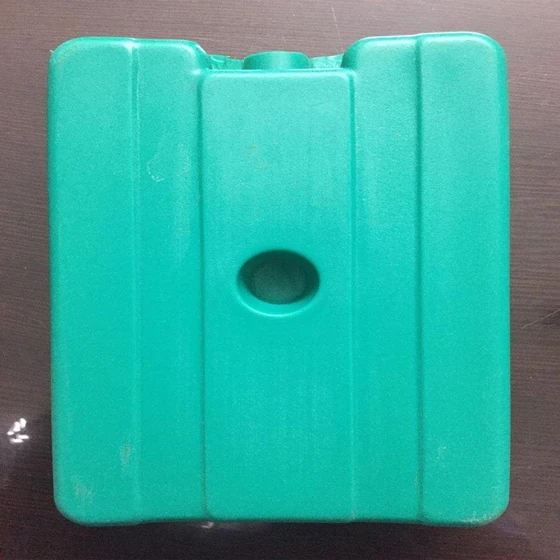 hdpe-ice-gel-bottle-2.webp
