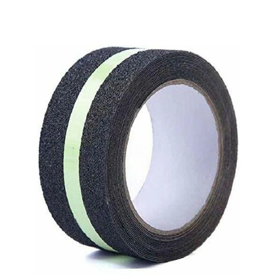 glow-anti-skid-tape-2.webp