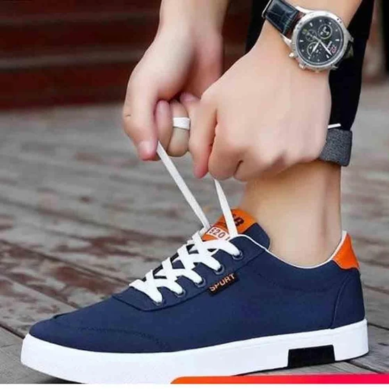 canvas-shoes-price-in-india.webp
