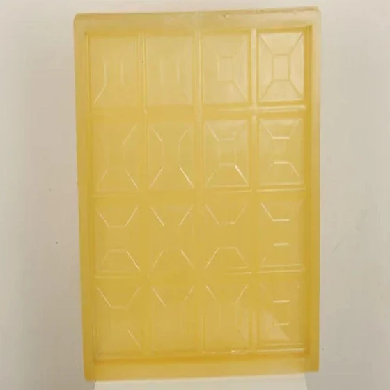tile-chequered-mould-2.webp