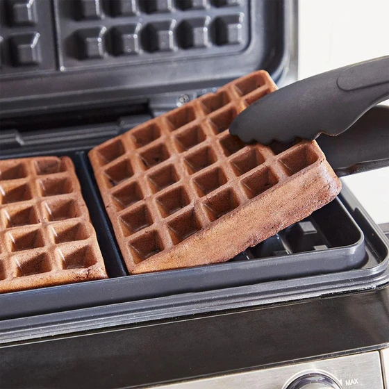 ceramic-waffle-maker-2.webp