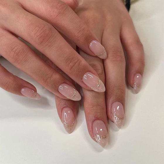 nails-2.webp