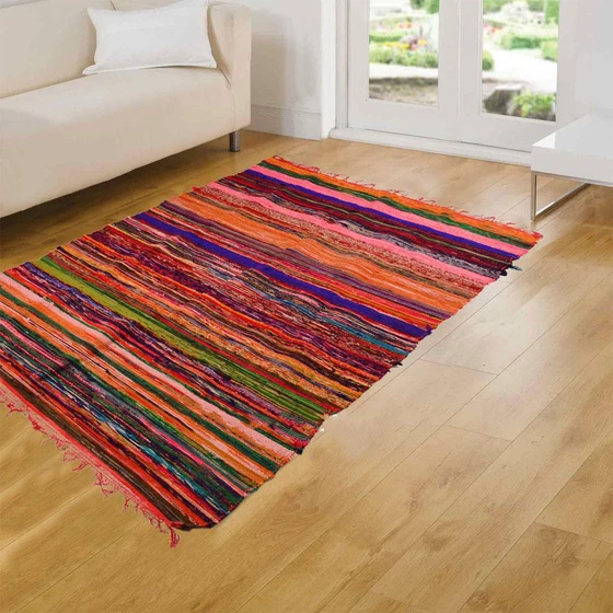 braided-living-room-rugs-stretch-comfortable-2.webp
