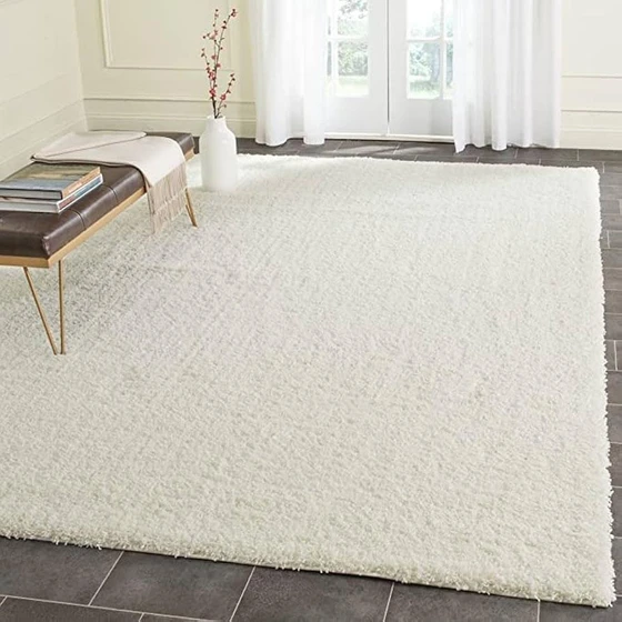 white-carpet-living-room-warm-versatile-2.webp