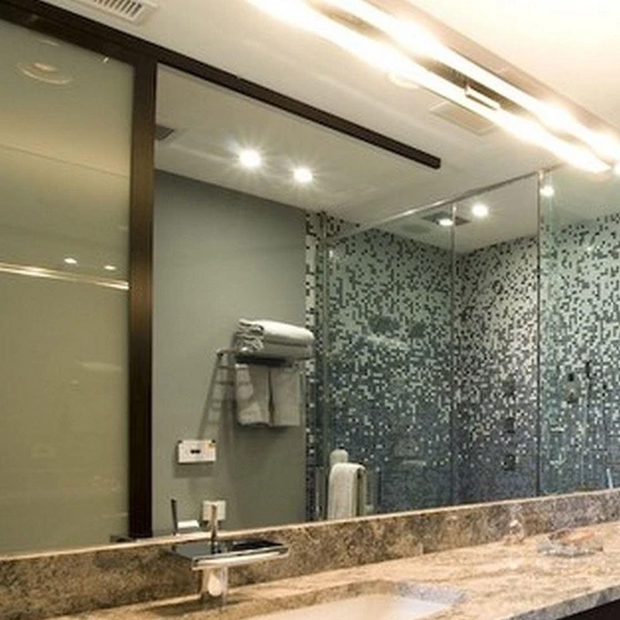 bathroom-glass-mosaic-tiles-2.webp