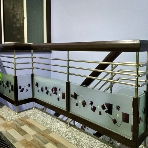 polished-wooden-railing-2.webp