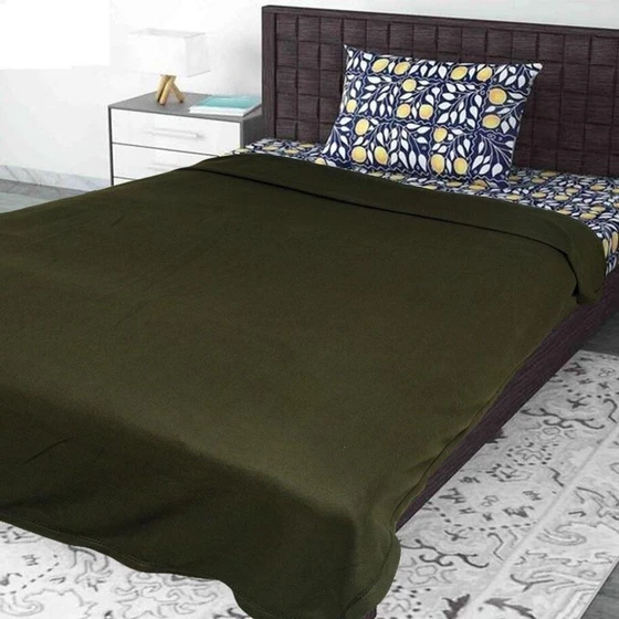 woolen-green-blanket-1.webp