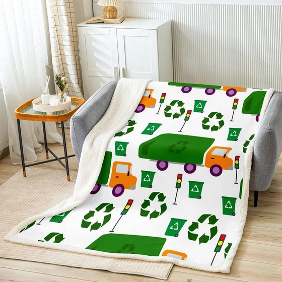 bus-green-blanket-2.webp